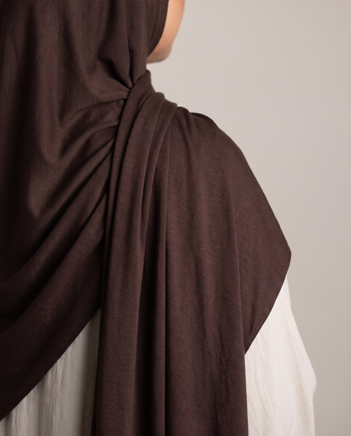 Chocolate - Premium Jersey, drape detail